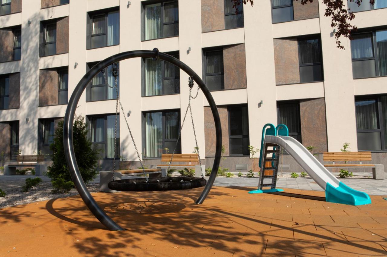 Apartel Uzjhorod Exteriör bild