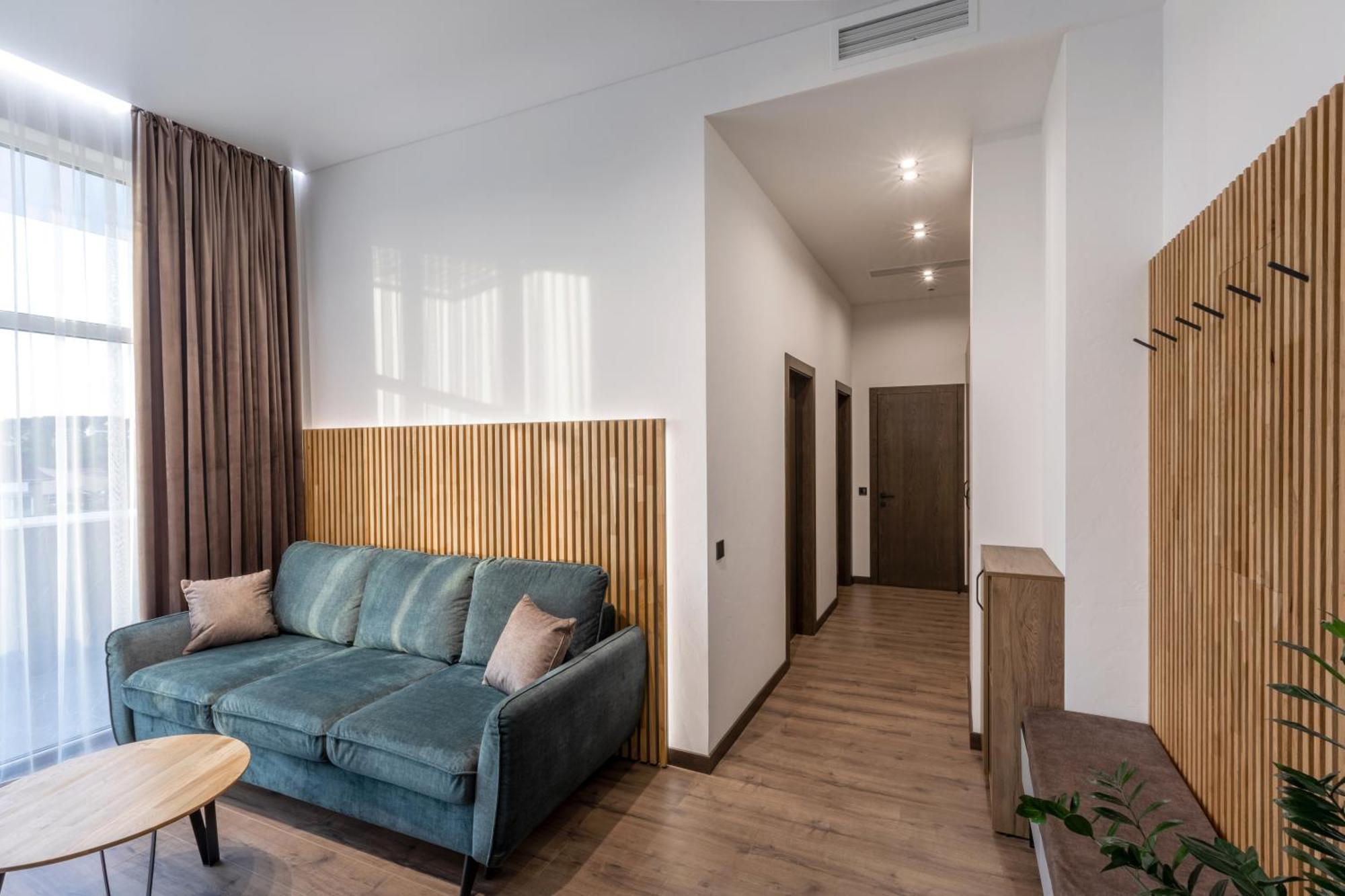 Apartel Uzjhorod Exteriör bild