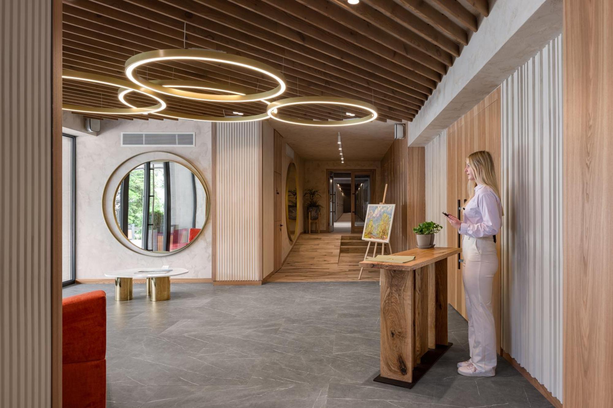 Apartel Uzjhorod Exteriör bild